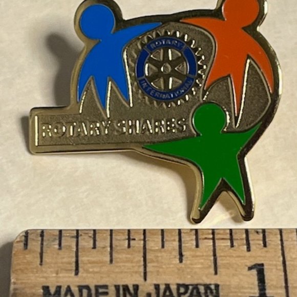 Rotary International "Rotary Shares” Lapel Hat Pin Gold Tone 1" - Picture 6 of 6